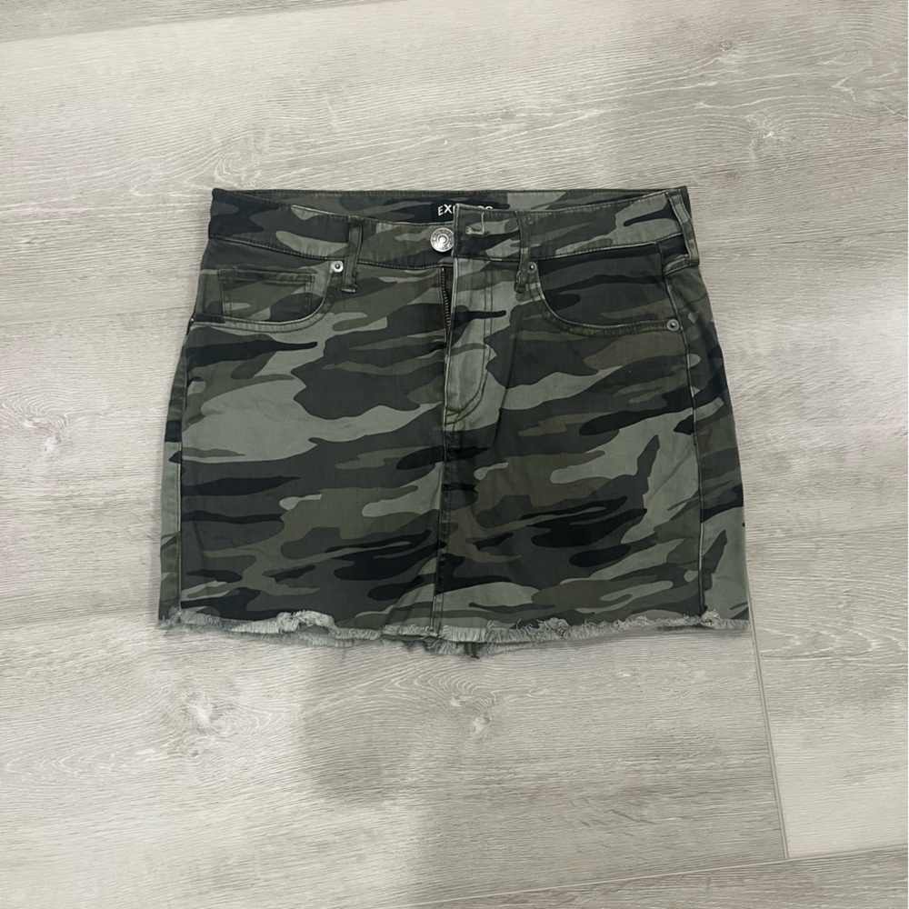 Camo print denim mini skirt